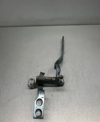 Volkswagen Touareg I Tailgate/trunk/boot hinge 7L6827302C