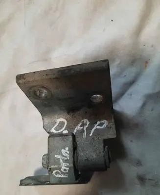 Peugeot Partner Front door lower hinge 