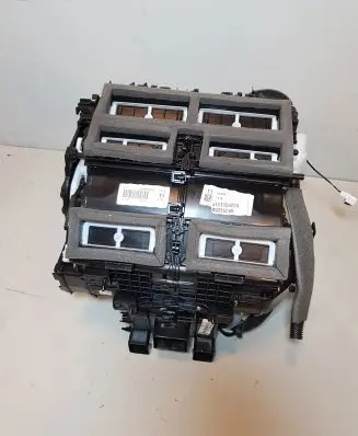Nissan Qashqai J12 Interior heater climate box assembly 272S96UA0A