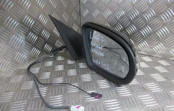 Mercedes-Benz C W205 Front door electric wing mirror 