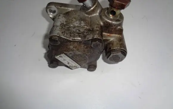 Iveco Daily 35 - 40.10 Power steering pump 504088697 7682955133