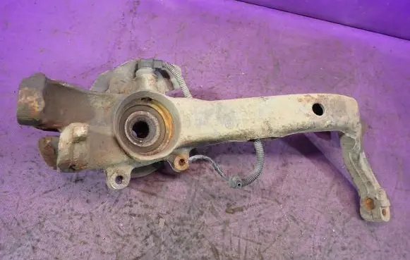 Audi A4 S4 B5 8D Front wheel hub spindle knuckle 8D0407258AC