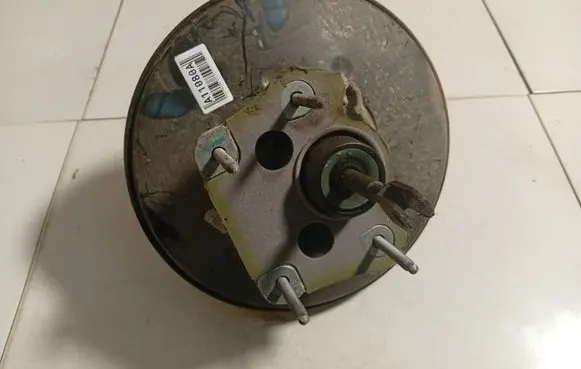 Renault Scenic III - Grand scenic III Brake booster 472100005R