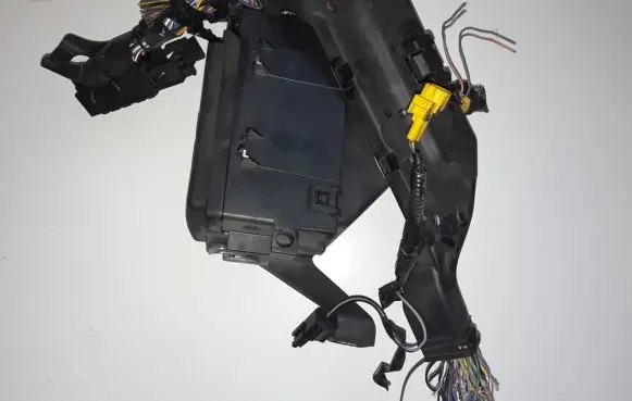 Jaguar XE Fuse module GX7314A076DA