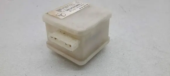 Mercedes-Benz S W220 Other relay A2028203826