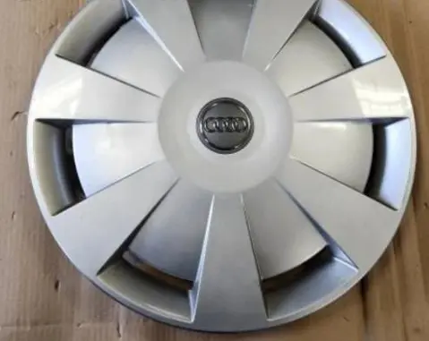 Audi A3 S3 8V R16 wheel hub/cap/trim 8V0601147D
