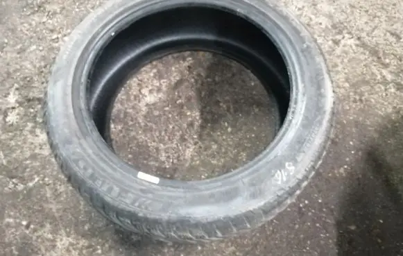 Volkswagen Golf IV R18 summer tire 24545R18