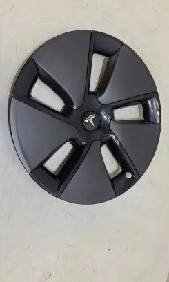 Tesla Model 3 R18 wheel hub/cap/trim 1044271-00-A