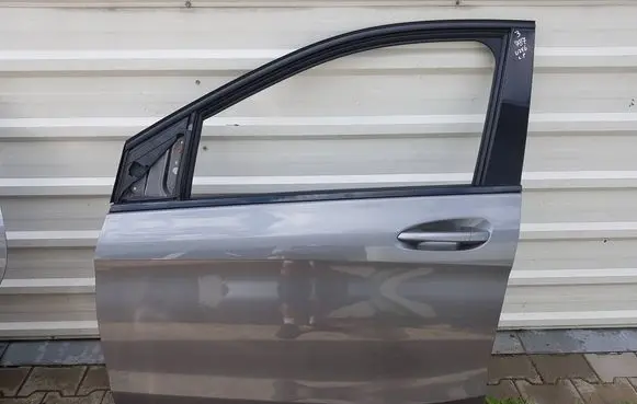 Mercedes-Benz B W246 W242 Front door