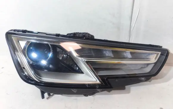 Audi A4 S4 B9 Headlight/headlamp 8W0941006B 03025602720