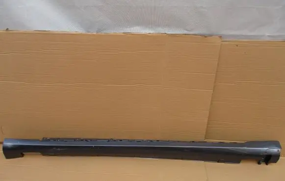 Foot area side trim