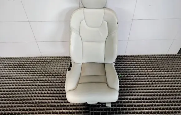 Volvo XC60 Front passenger seat