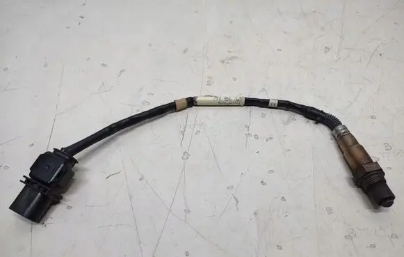 Volkswagen PASSAT B7 Lambda probe sensor 07C906262