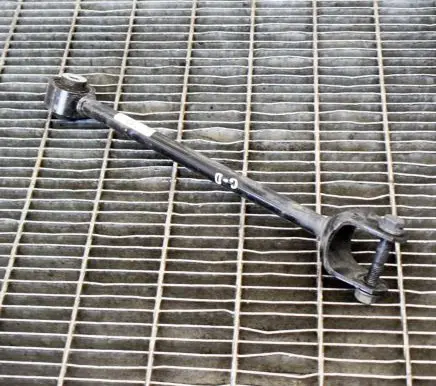 Tesla Model 3 Rear upper control arm/wishbone 104444400A