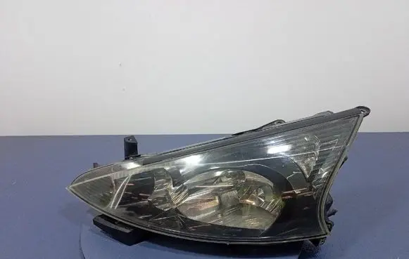 Mitsubishi Grandis Headlight/headlamp 