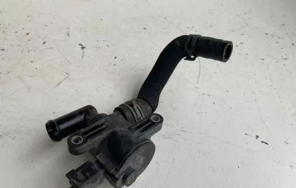 Volkswagen Golf VII Electric auxiliary coolant/water pump 5Q0122096S