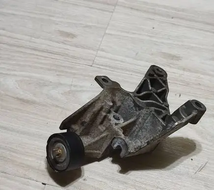 Mercedes-Benz A W177 Holder (bracket) A2822034300 117108111R