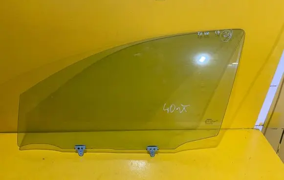 Nissan Qashqai Front door window glass four-door E643R-00049