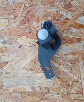 Subaru Outback Tie down hook / loop S73508800