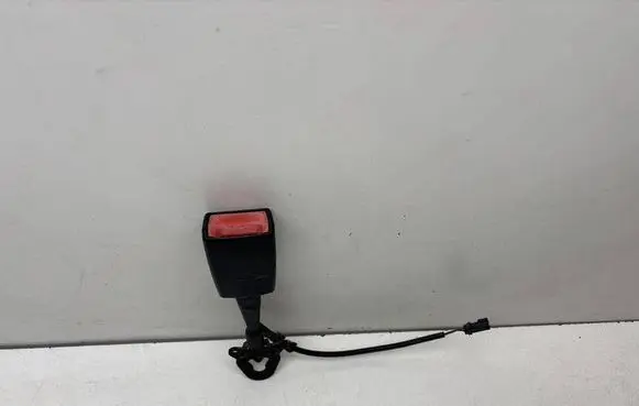 Audi A6 S6 C6 4F Front seatbelt buckle 8E0857755D