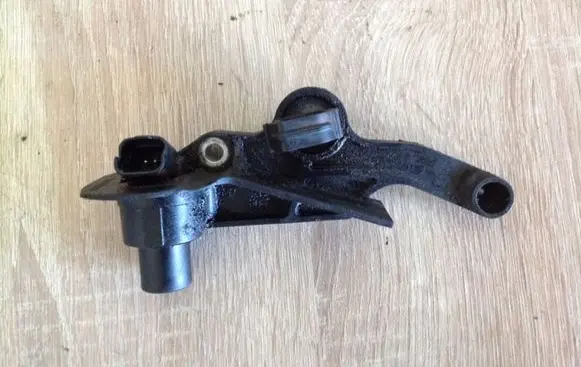 Peugeot 207 Crankshaft position sensor 9639999880