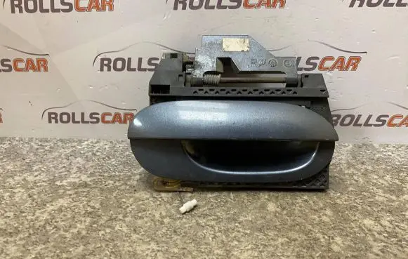 BMW 7 E38 Rear door exterior handle 8380167 E38R1 PA66PA61