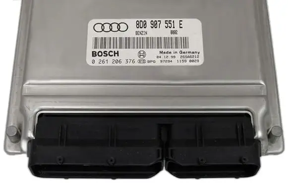 Audi A4 S4 B5 8D Engine control unit/module 8D0907551E