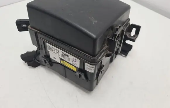 Hyundai Santa Fe Fuse box set 919502W010 912042W235