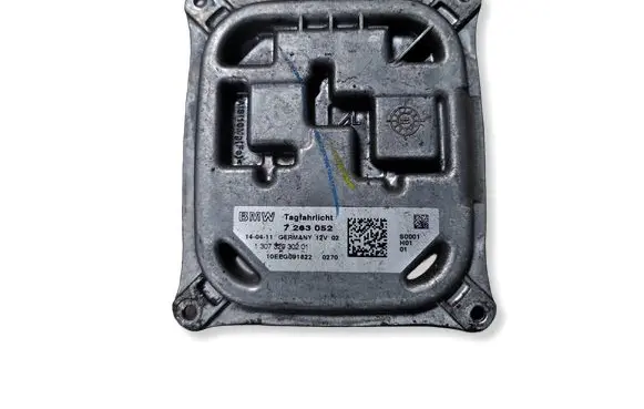 BMW X5 E70 Headlight ballast module Xenon 7263052 10EEG091822 130732930201