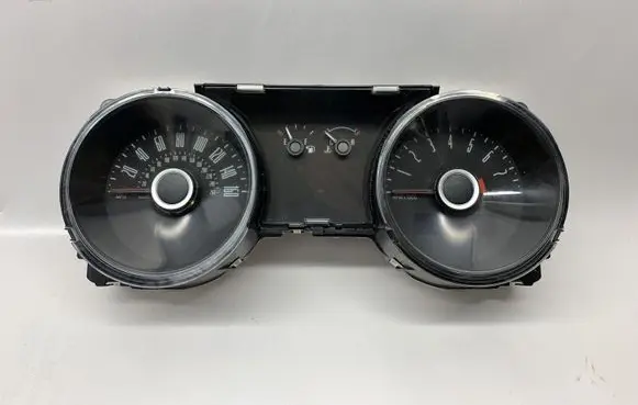 Ford Mustang VI Speedometer (instrument cluster)