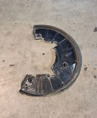 Audi Q7 4L Rear brake disc plate dust cover 7L0615311B