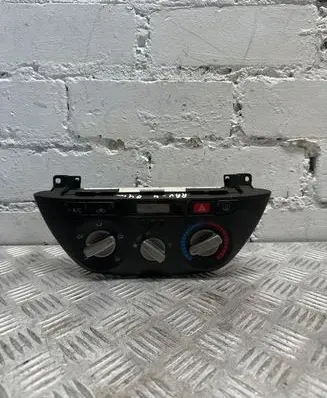 Toyota RAV 4 (XA20) Climate control unit 5590042100