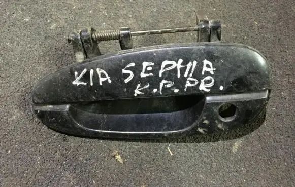 KIA Sephia Front door exterior handle