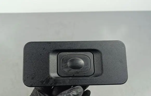 Jaguar F-Pace Tailgate opening switch HK83432B10AB
