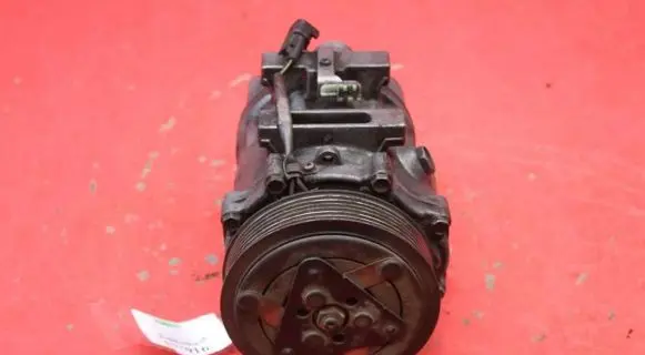 Ford Focus C-MAX Air conditioning (A/C) compressor (pump) 3M5H-19D629-HB