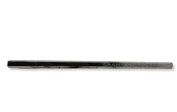 Jeep Grand Cherokee (WK) Front door trim (molding) 55156848AD