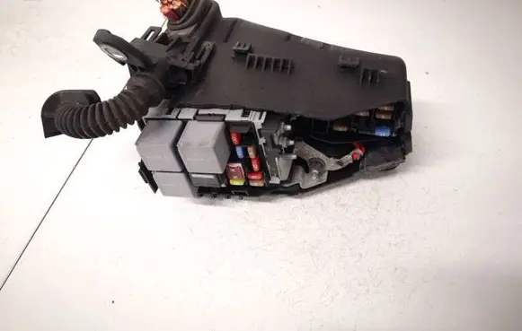 Volvo XC60 Fuse box set 6g9t14a076mb 6g9t-14a076-mb