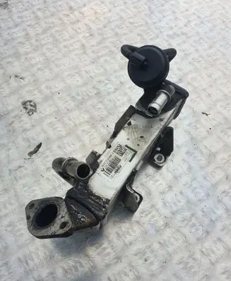 Renault Master III EGR valve cooler 8200910446