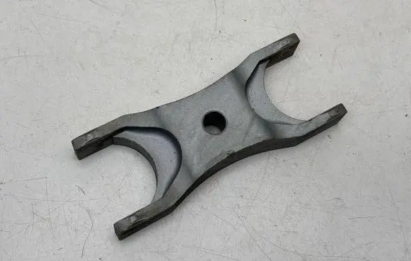 Audi A4 S4 B8 8K Fuel Injector clamp holder 03L216A