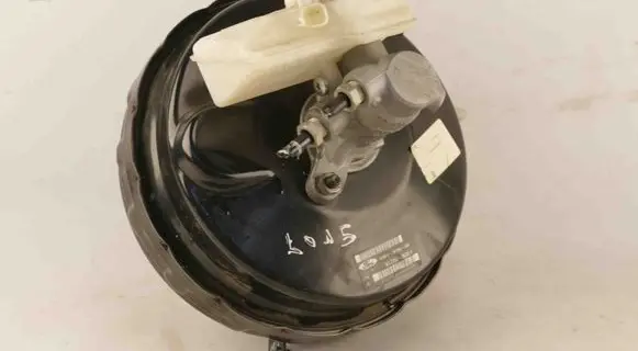Ford Kuga II Master brake cylinder DV6128195GB