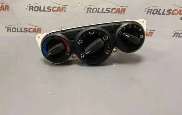 Ford Focus Climate control unit 98AB18C419