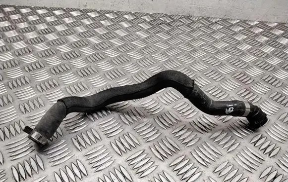Volvo V70 Engine coolant pipe/hose