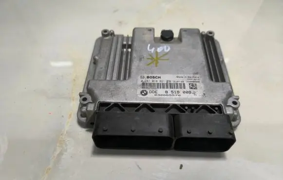 BMW X1 E84 Engine control unit/module 8519009 030665570 0281018821