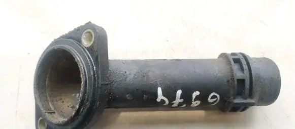 Volkswagen PASSAT B5 Engine coolant pipe/hose 06b121121
