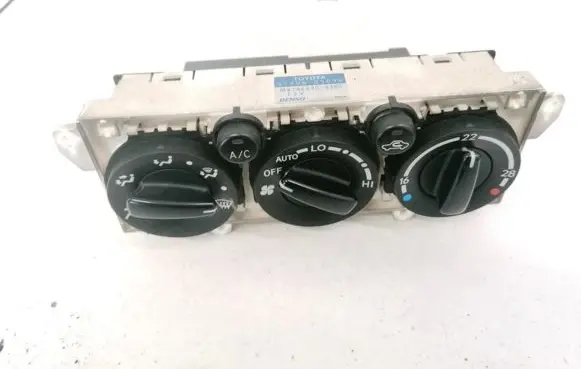Toyota Avensis T220 Climate control unit 5590005090 55900-05090