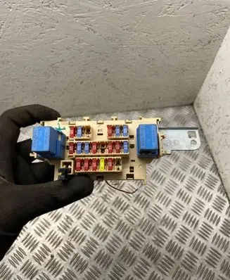 Nissan Juke I F15 Fuse box set