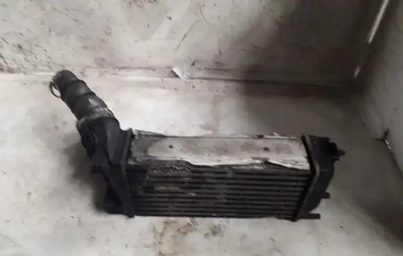 Peugeot 308 Intercooler radiator