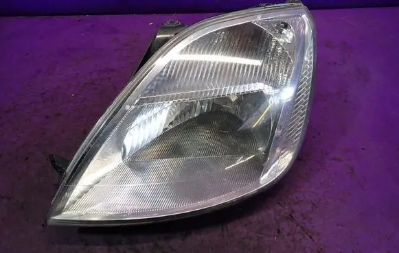 Ford Fiesta Headlight/headlamp 12053