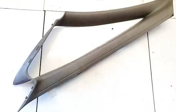 Citroen Xsara Picasso (D) pillar trim (bottom) 9630260977