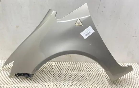 Mitsubishi Colt Fender